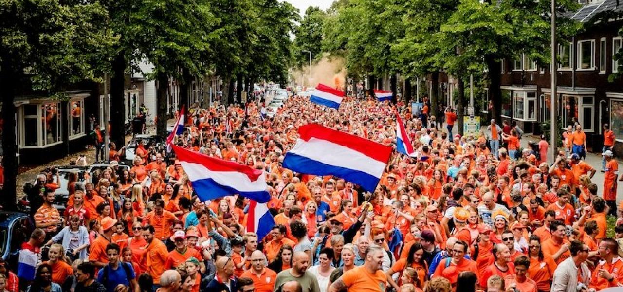 eethoek klassiek - kersen - kerselaar - Novio Forum - Nijmegen - Tilders