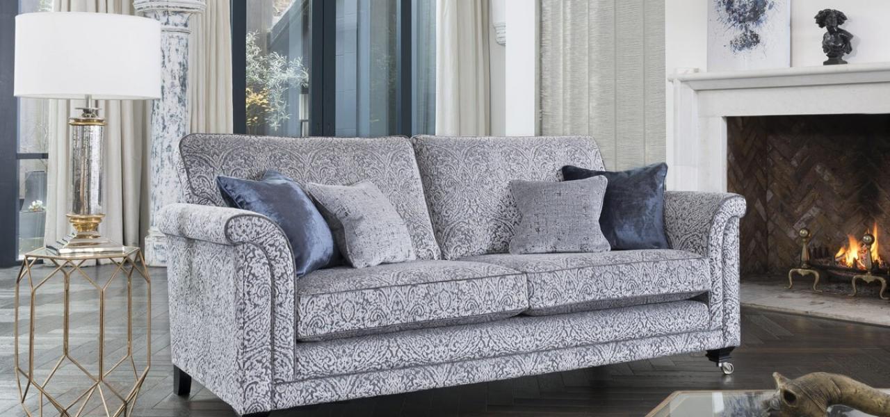 klassieke bank - Chesterfield - de Residentie - Kasteelbank - Arnemuiden - Zeeland - XXL - Nova Style